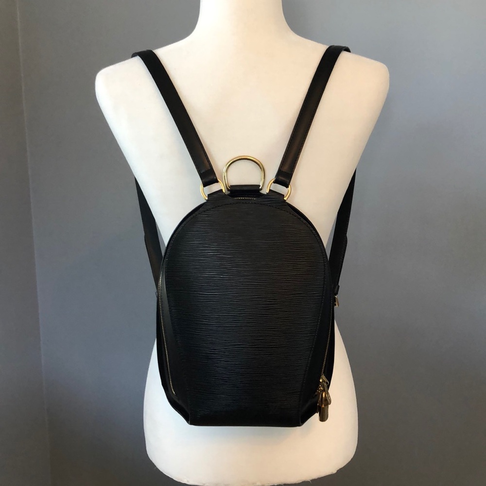 Louie Vuitton Backpack Epi leather ❤️
